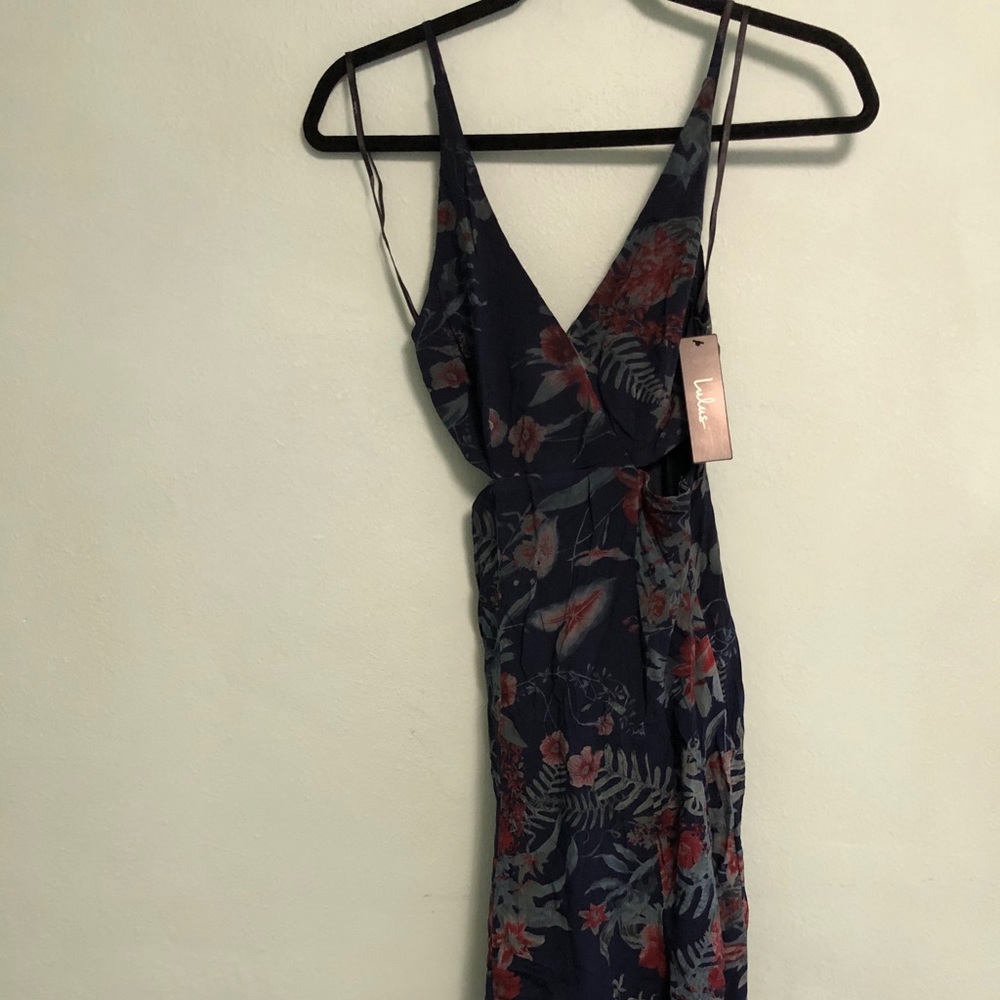 NWT Lulu’s Floral Midi Cut-out Dress w/ Side Slit